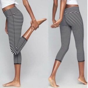 Athleta Chaturanga Black & White Striped Leggings Size XS